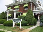 Exterior of Olde Square Inn