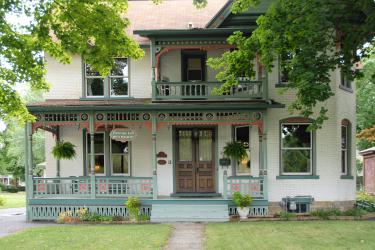 Victorian Loft B&B - Exterior