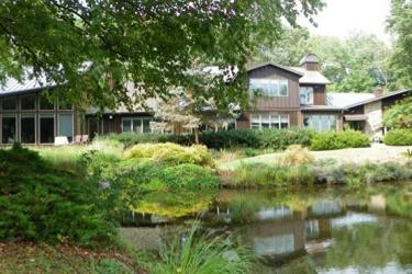 Inn at White Oak Exterior