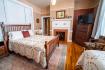 Queen & twin bed with private bath