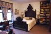 Lydia's Room - sleeps 3, private bath, balcony